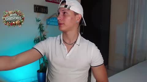 Snapshot of david_neill chatting on 28, 12, 2024 David Neill online show from 28, 12, 2024