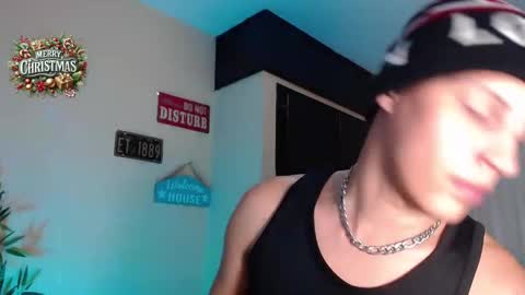 Snapshot of david_neill chatting on 29, 12, 2024 David Neill online show from 29, 12, 2024