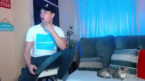 Snapshot of david_neill chatting on 18, 1, 2025 David Neill online show from 18, 1, 2025