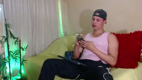 Snapshot of david_neill chatting on 20, 9, 2025 David Neill online show from 20, 9, 2025