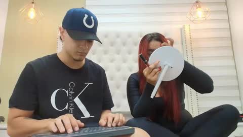 david_victoriaa online show from 5, 11, 2025