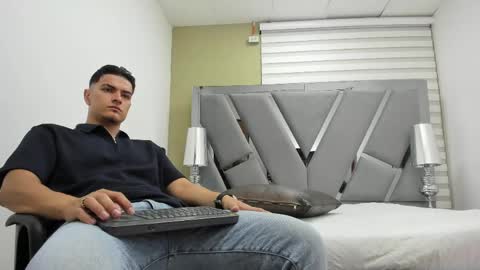 Snapshot of david_victoriaa chatting on 29, 5, 2026 david_victoriaa online show from 29, 5, 2026