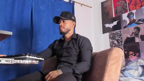 Snapshot of davide_daniels chatting on 15, 12, 2025 Davide online show from 15, 12, 2025