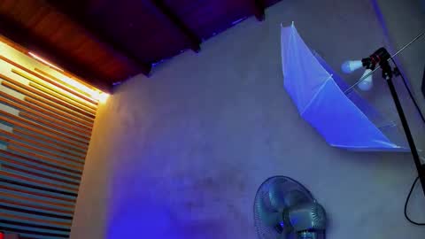 Snapshot of daviid_huge chatting on 5, 11, 2025 daviid_huge online show from 5, 11, 2025