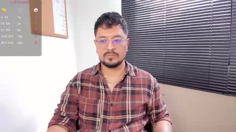 Snapshot of daviidevans chatting on 12, 12, 2024 David Evans online show from 12, 12, 2024