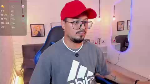 Snapshot of daviidevans chatting on 10, 9, 2025 David Evans online show from 10, 9, 2025