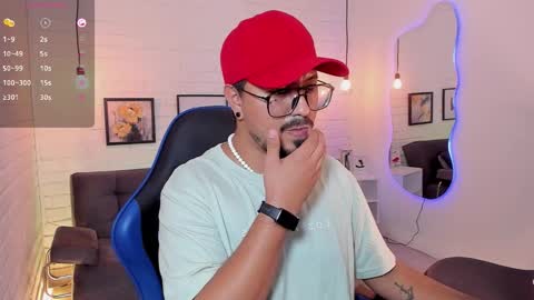 Snapshot of daviidevans chatting on 17, 9, 2025 David Evans online show from 17, 9, 2025