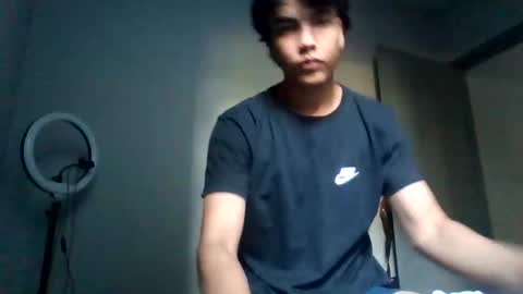 Snapshot of davinxxix chatting on 1, 6, 2026 davinxi online show from 1, 6, 2026
