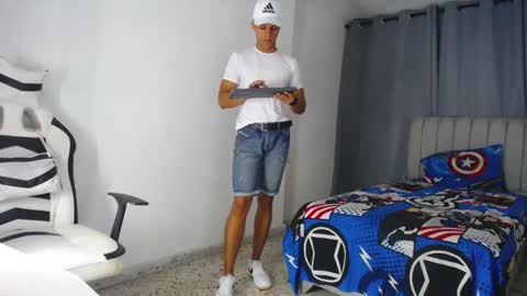 Snapshot of davisito7 chatting on 3, 2, 2025 David Angel online show from 3, 2, 2025