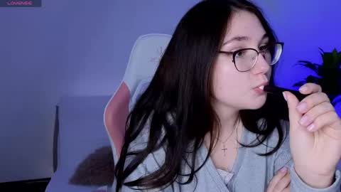 Snapshot of dawnaviles chatting on 27, 4, 2026 dawnaviles online show from 27, 4, 2026