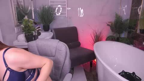 Snapshot of dawngwin chatting on 17, 4, 2026 DawnGwin Sasha online show from 17, 4, 2026