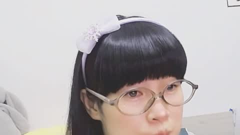 Snapshot of dawnlove22 chatting on 28, 3, 2026 Mita online show from 28, 3, 2026