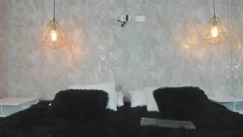 DAYRA ANGELS online show from 2, 10, 2025