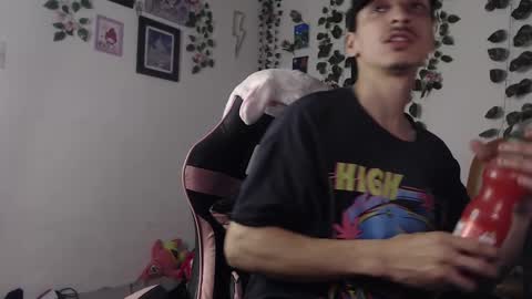 Snapshot of dazzayyy chatting on 31, 12, 2024 dazzayy online show from 31, 12, 2024