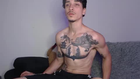 Snapshot of dazzayyy chatting on 15, 10, 2025 dazzayy online show from 15, 10, 2025