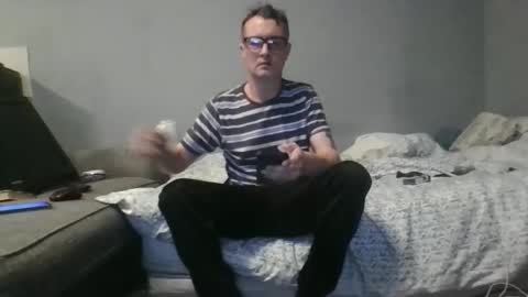 Dazzill online show from 5, 2, 2026