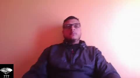 Snapshot of dc333777 chatting on 22, 4, 2026 dc333777 online show from 22, 4, 2026