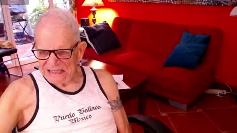 Snapshot of ddaldd chatting on 28, 4, 2026 NOLADon online show from 28, 4, 2026