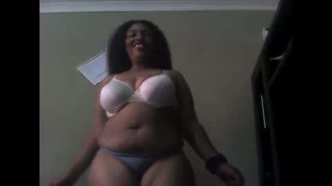 Snapshot of ddboobsnipples chatting on 5, 1, 2025 ddboobsnipples online show from 5, 1, 2025