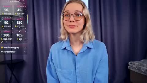 Snapshot of deannmaslen chatting on 23, 10, 2025 Charlie 18yo online show from 23, 10, 2025