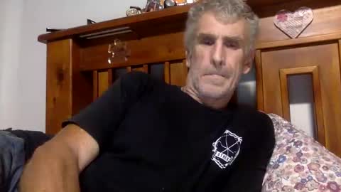 deanofflove2210 online show from 2, 3, 2025