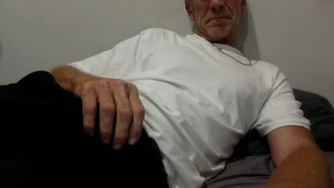 Snapshot of deanofflove221000 chatting on 6, 3, 2026 deanofflove221000 online show from 6, 3, 2026