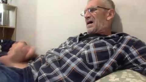 Snapshot of deanofflove221000 chatting on 1, 4, 2026 deanofflove221000 online show from 1, 4, 2026