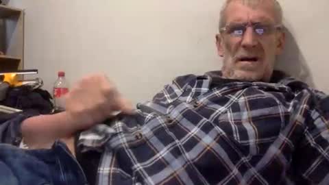 Snapshot of deanofflove221000 chatting on 2, 4, 2026 deanofflove221000 online show from 2, 4, 2026