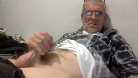 Snapshot of deanofflove221000 chatting on 10, 4, 2026 deanofflove221000 online show from 10, 4, 2026