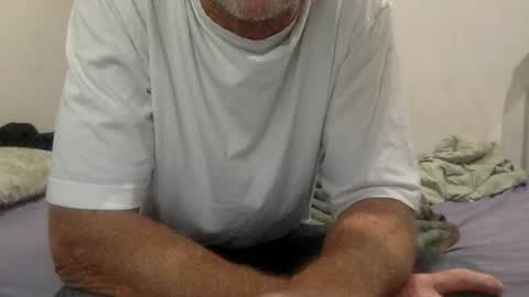 Snapshot of deanofflove221000 chatting on 16, 4, 2026 deanofflove221000 online show from 16, 4, 2026