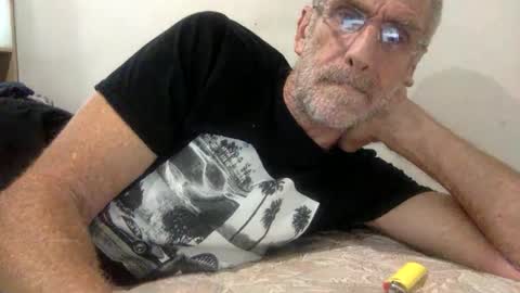 Snapshot of deanofflove221000 chatting on 21, 4, 2026 deanofflove221000 online show from 21, 4, 2026