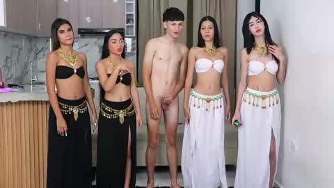 Hannah - Annie - Alisson online show from 31, 10, 2025