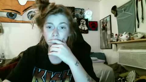 Snapshot of debbieafterhours69 chatting on 22, 11, 2025 DEBBIE online show from 22, 11, 2025