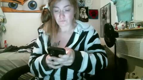 Snapshot of debbieafterhours69 chatting on 29, 11, 2025 DEBBIE online show from 29, 11, 2025