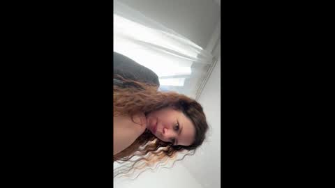 Snapshot of debbiii chatting on 26, 2, 2026 debbiii online show from 26, 2, 2026