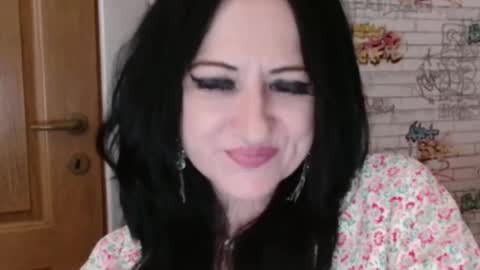 Snapshot of debramilf chatting on 29, 6, 2026 DebraMilf online show from 29, 6, 2026