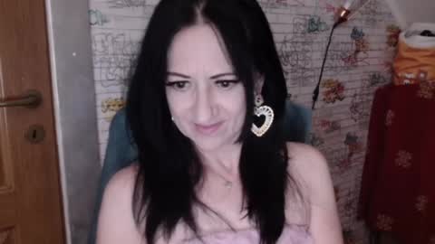Snapshot of debramilf chatting on 12, 7, 2026 DebraMilf online show from 12, 7, 2026