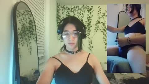 Snapshot of deciduousdoll chatting on 1, 11, 2025 deciduousdoll online show from 1, 11, 2025