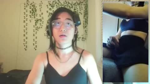 deciduousdoll online show from 20, 12, 2025