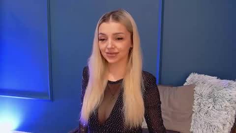 DeeaVIP online show from 5, 3, 2026