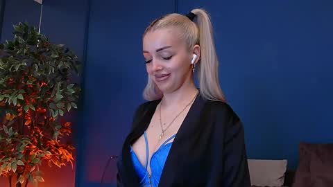 DeeaVIP online show from 17, 4, 2026