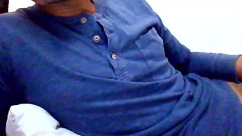 Snapshot of deepak4ualways chatting on 2, 3, 2025 sandy4umylove2014 online show from 2, 3, 2025