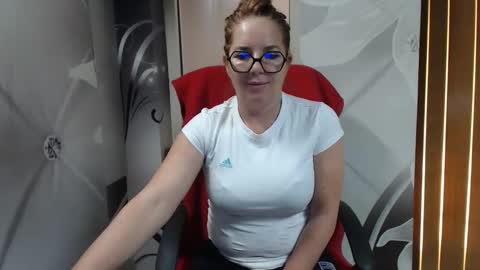 Snapshot of deepintoyourmind chatting on 2, 3, 2026 hi guys i m a cute milf i m here for good time and nice people pls be respectfool and enjoy me online show from 2, 3, 2026