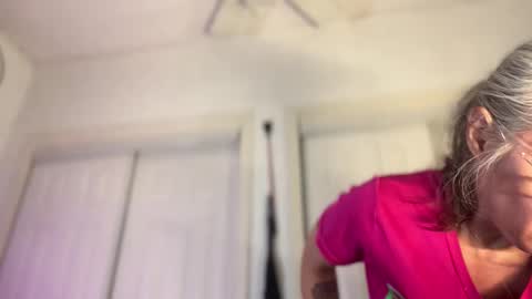 Snapshot of degeneratesaint chatting on 18, 11, 2025 Tori online show from 18, 11, 2025