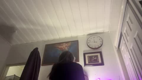 Snapshot of degeneratesaint chatting on 22, 12, 2025 Tori online show from 22, 12, 2025