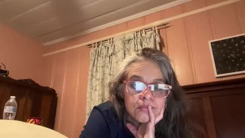 Snapshot of degeneratesaint chatting on 4, 3, 2026 Tori online show from 4, 3, 2026