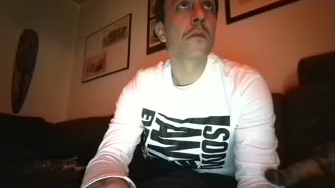 Snapshot of degrandis chatting on 16, 2, 2025 Luka Magic online show from 16, 2, 2025