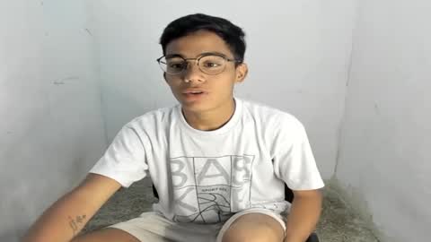 Snapshot of deivi_colins chatting on 28, 9, 2025 deivi_colins online show from 28, 9, 2025