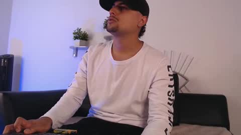 Snapshot of deivy_gram chatting on 24, 10, 2025 DEIVY online show from 24, 10, 2025