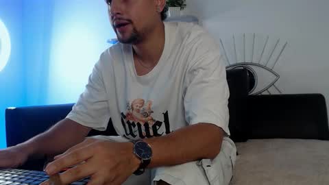 Snapshot of deivy_gram chatting on 2, 11, 2025 DEIVY online show from 2, 11, 2025